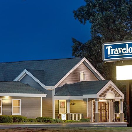 Travelodge By Wyndham Iowa City Exterior foto